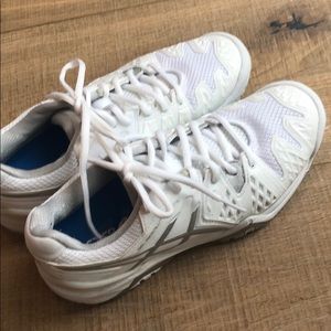 ASICS Gel-Resolution tennis shoes